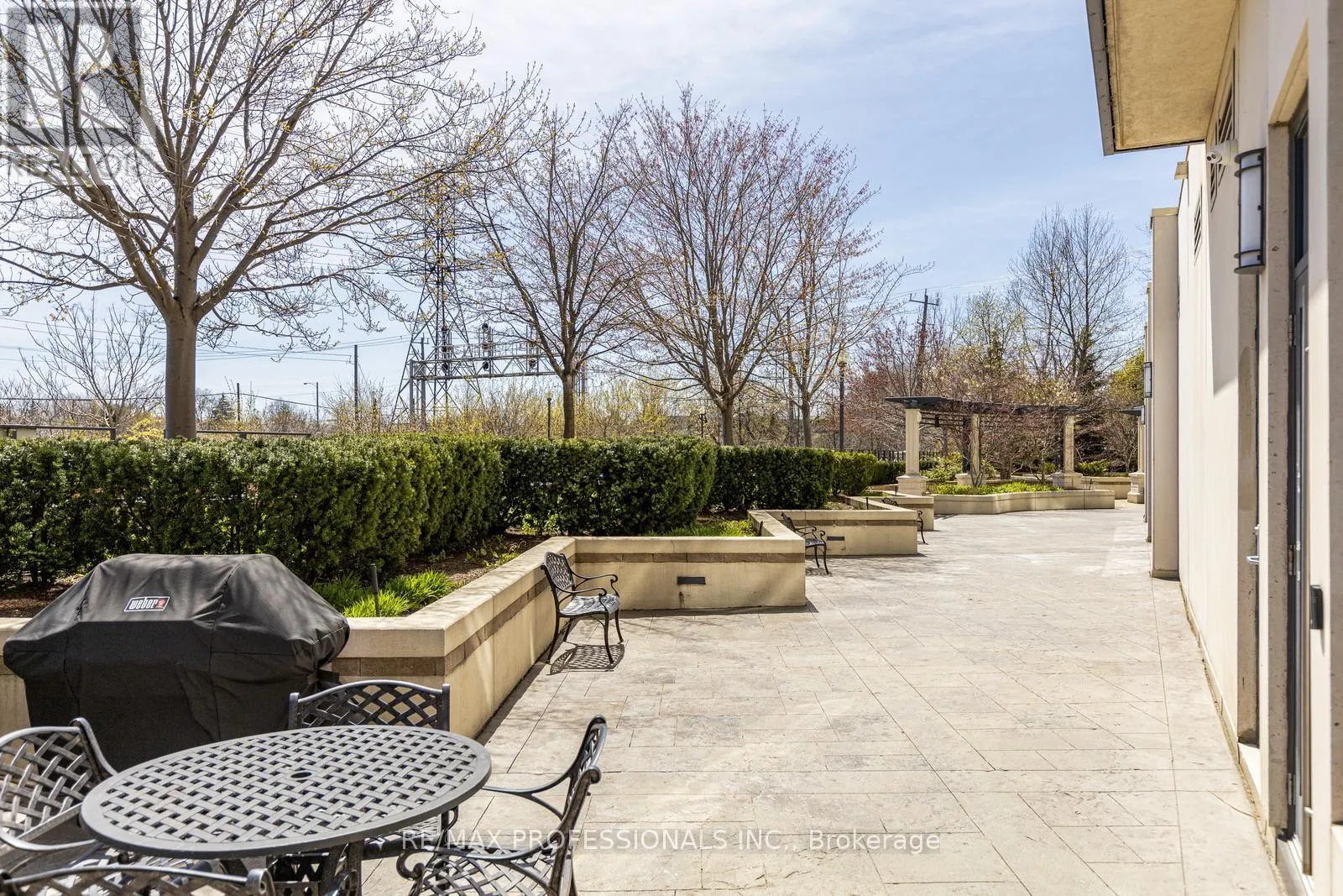 1203 - 1135 ROYAL YORK ROAD