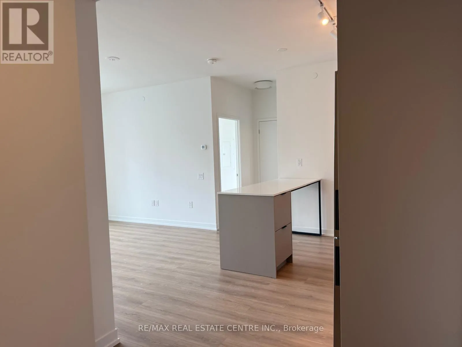 1118 - 2485 EGLINTON AVENUE W