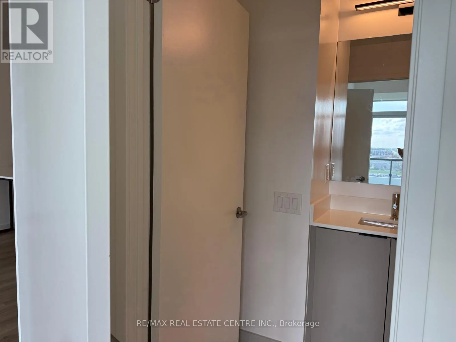 1118 - 2485 EGLINTON AVENUE W