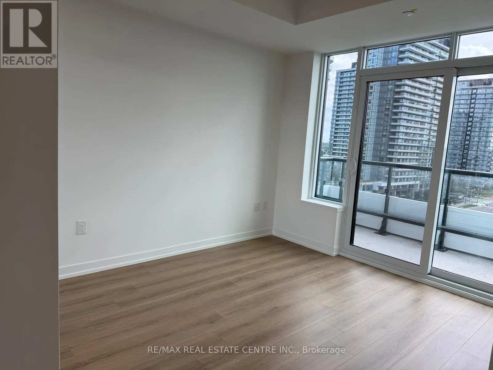 1118 - 2485 EGLINTON AVENUE W
