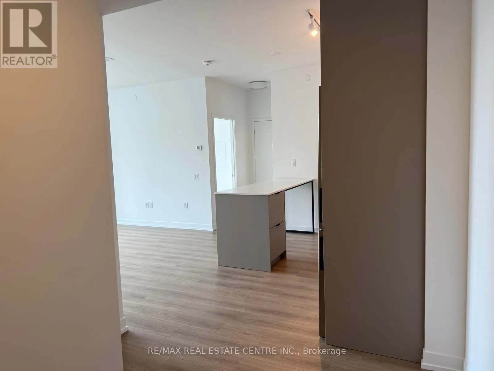 1118 - 2485 EGLINTON AVENUE W