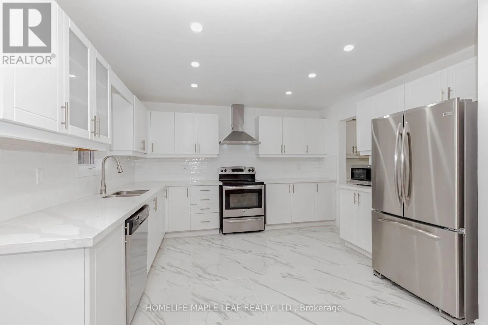 72 DUNVEGAN CRESCENT