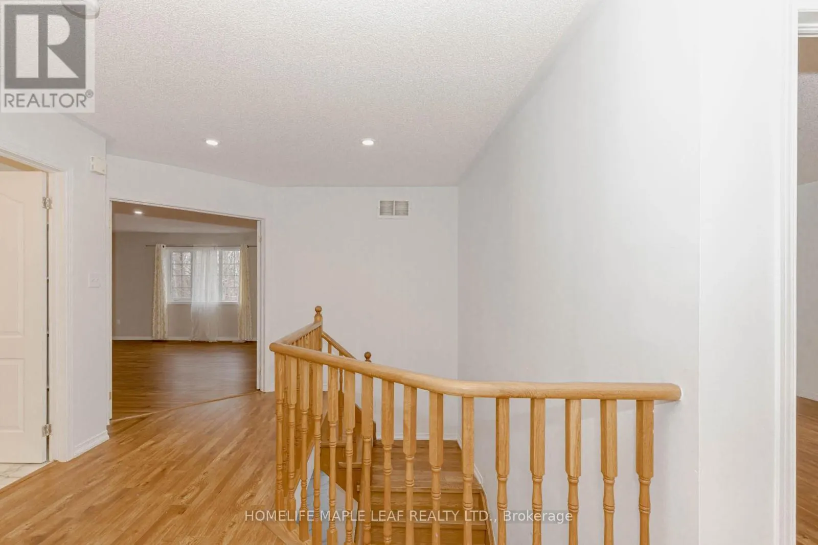 72 DUNVEGAN CRESCENT