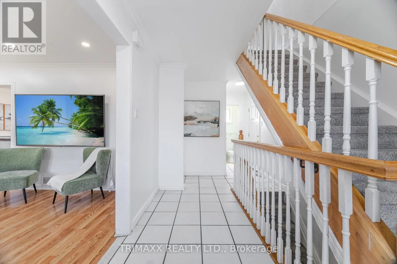 111 FOLKSTONE CRESCENT