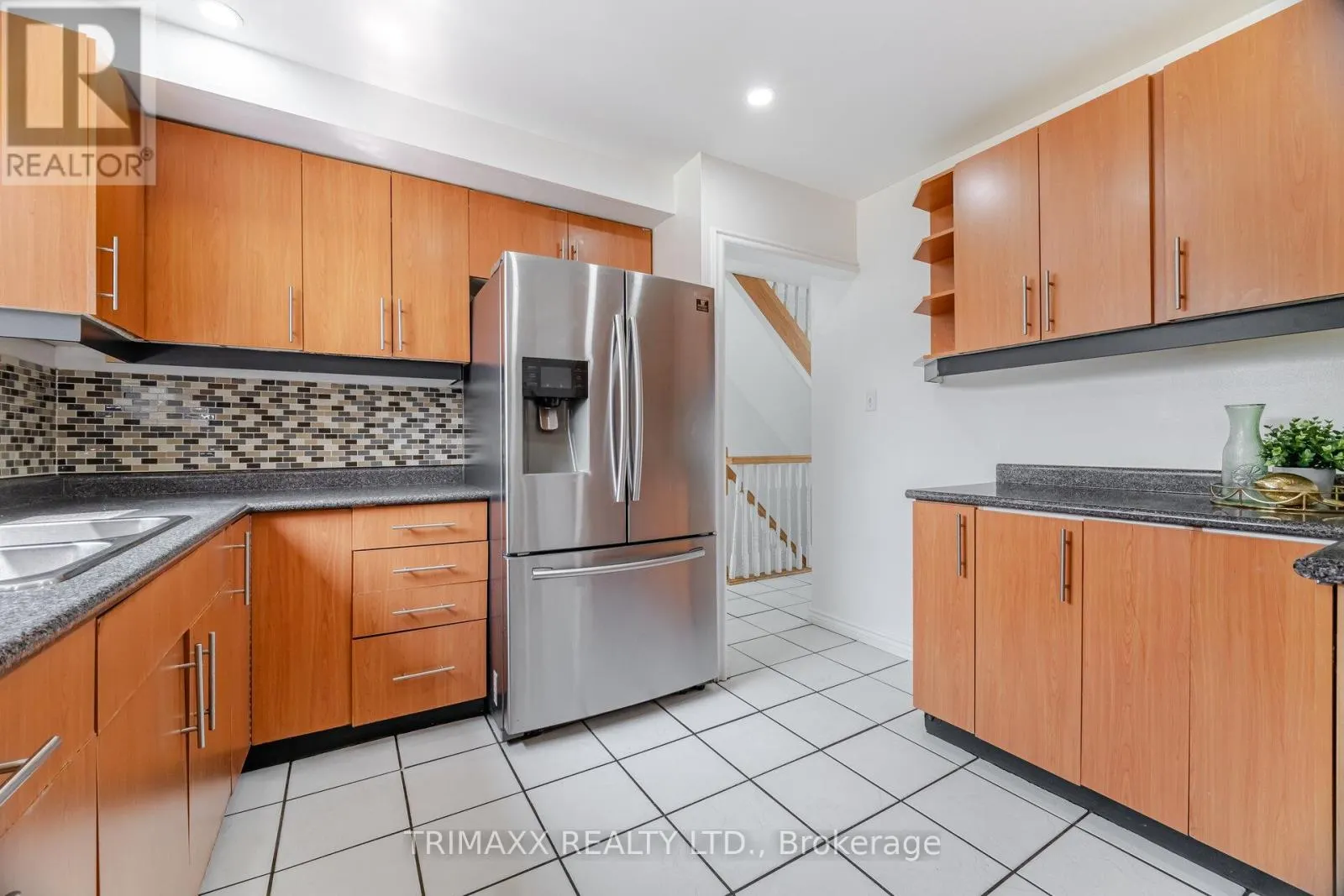 111 FOLKSTONE CRESCENT