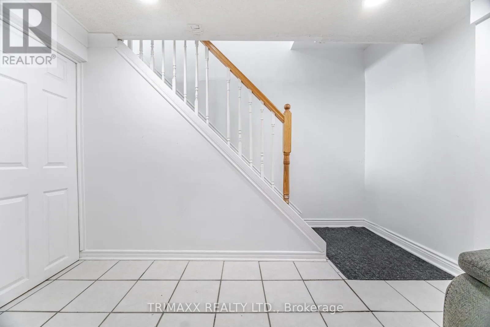 111 FOLKSTONE CRESCENT