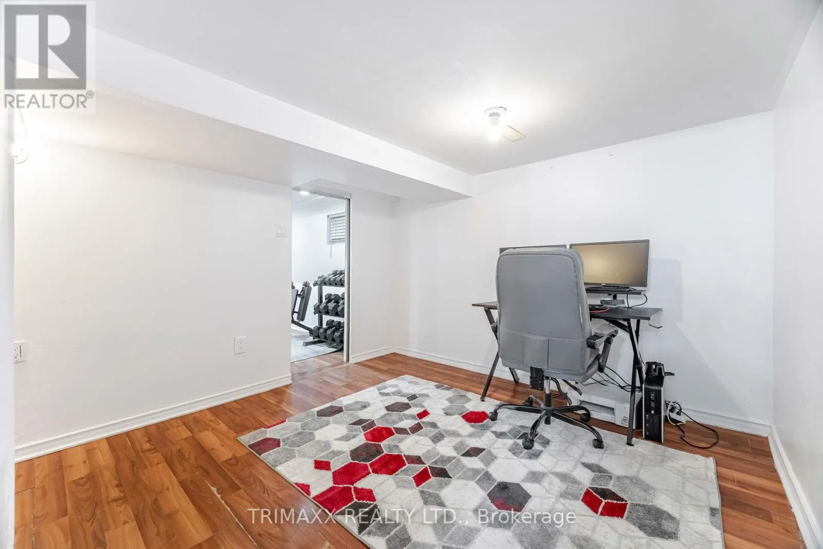 111 FOLKSTONE CRESCENT