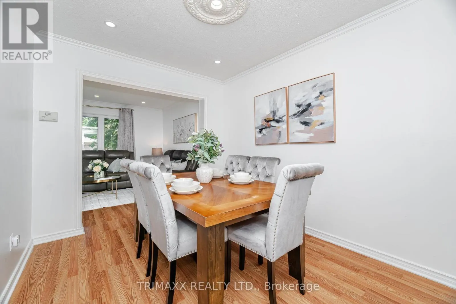 111 FOLKSTONE CRESCENT
