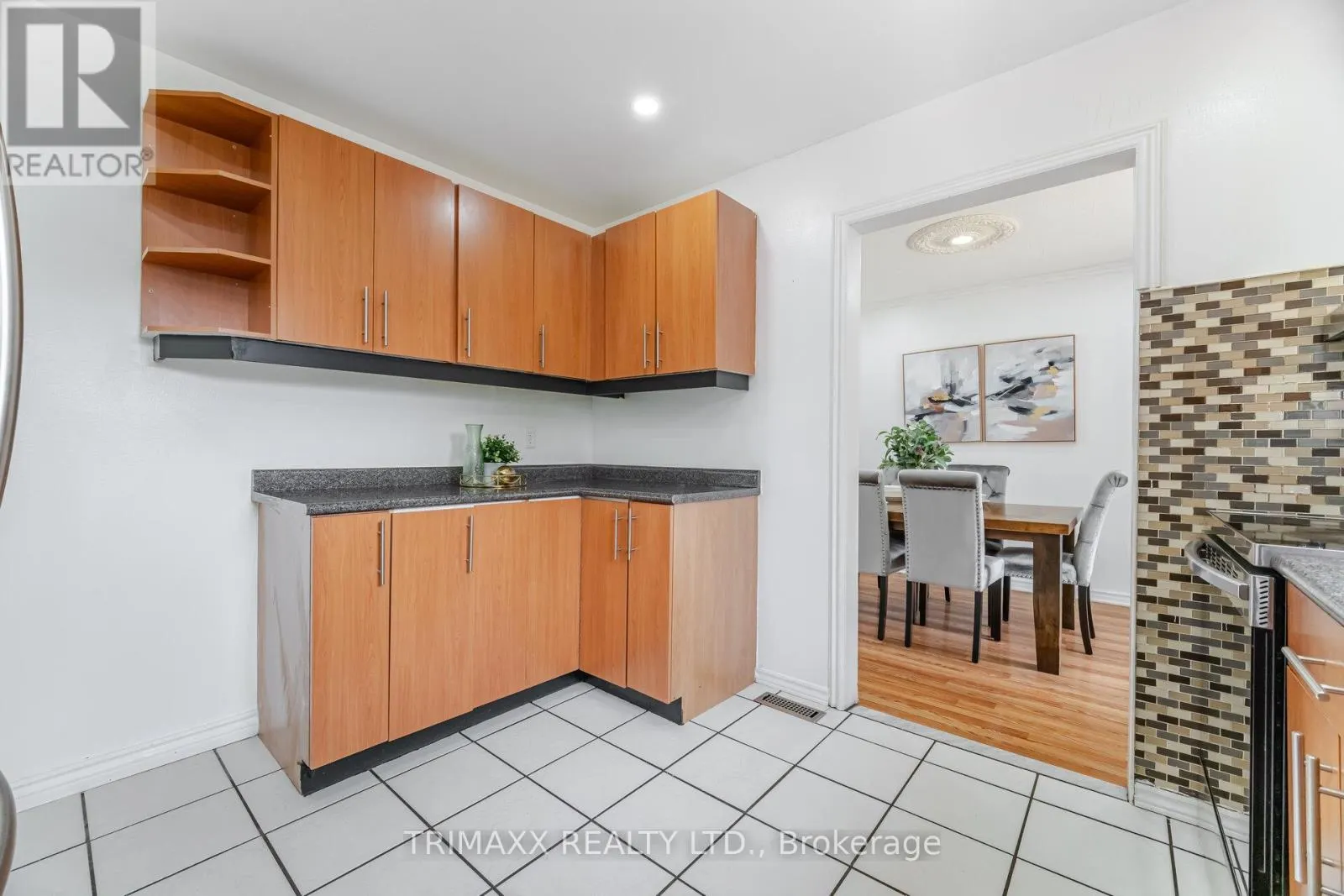 111 FOLKSTONE CRESCENT