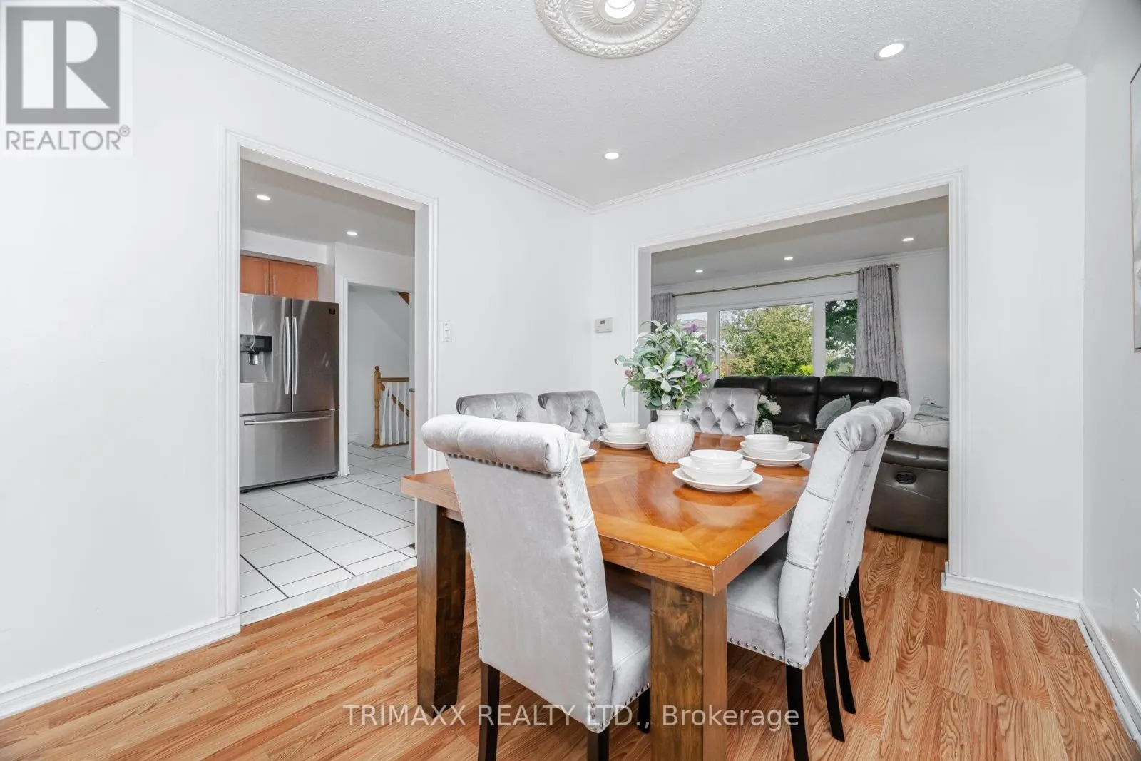 111 FOLKSTONE CRESCENT