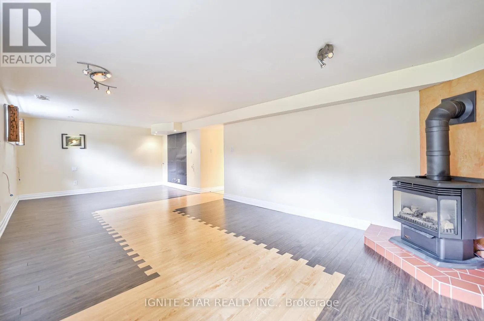580 ARBOR ROAD