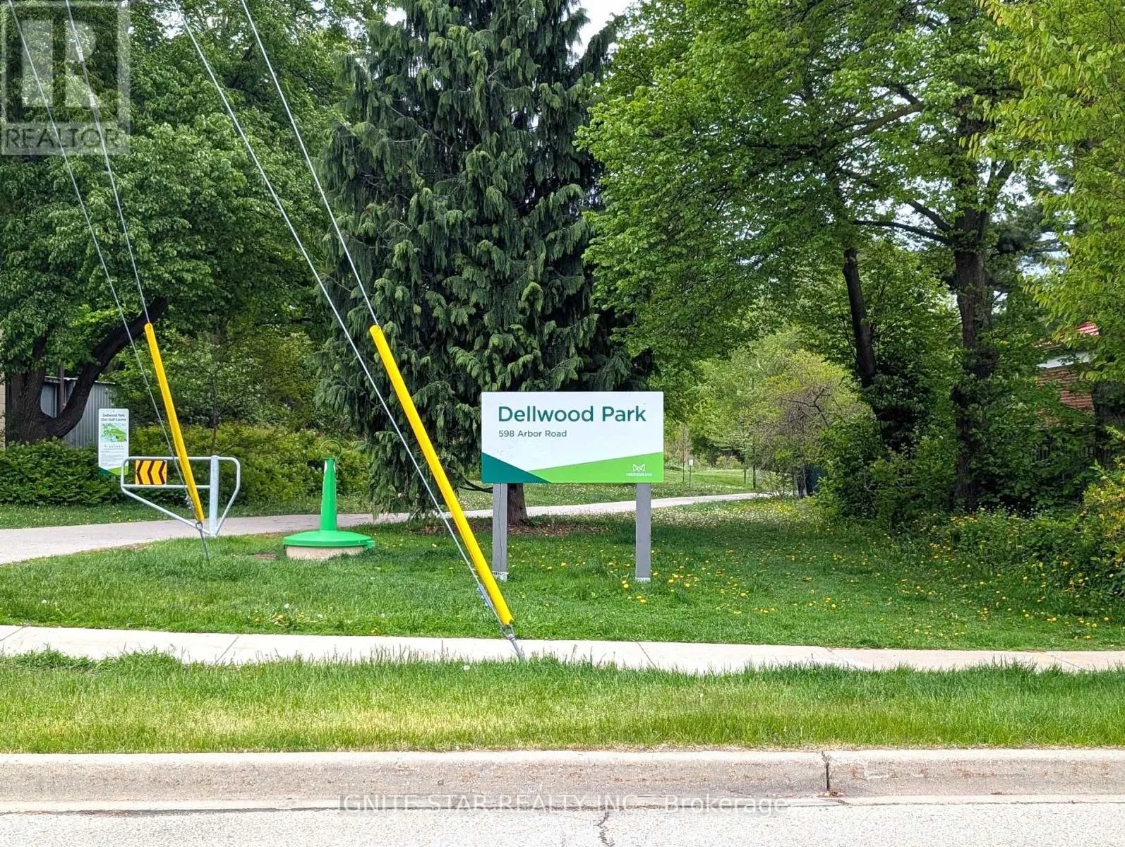 580 ARBOR ROAD