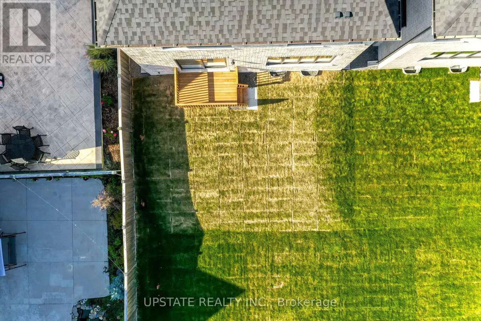 27 VALLEYWAY DRIVE