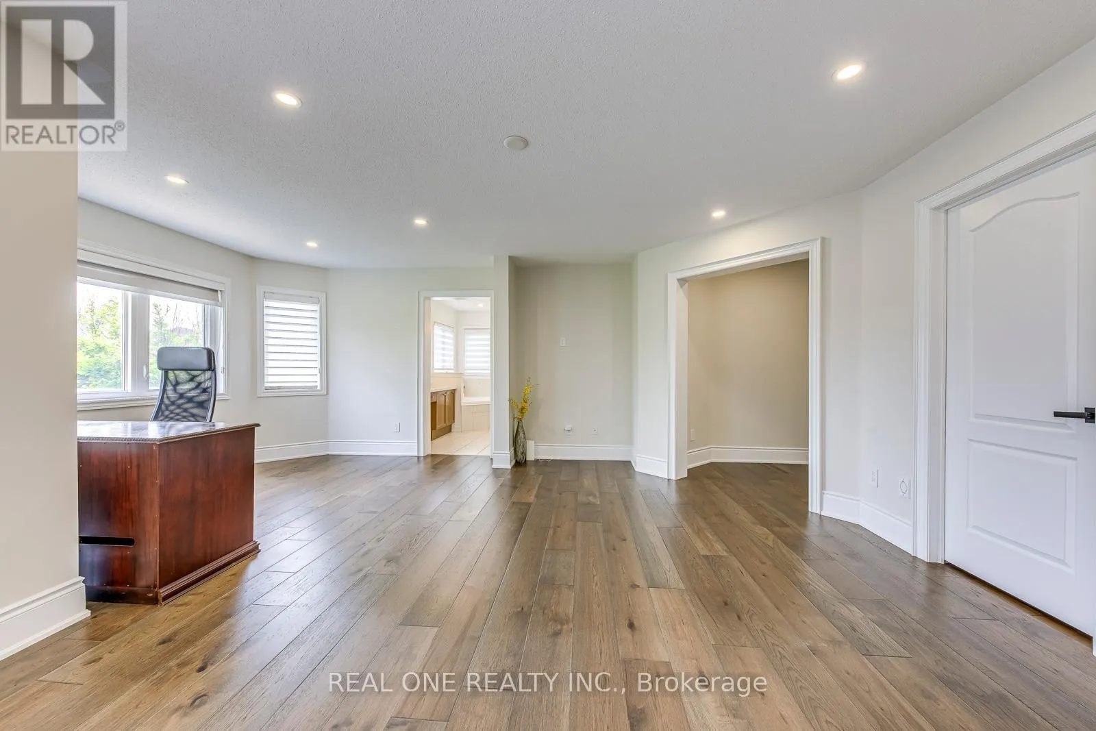2240 PINE GLEN ROAD