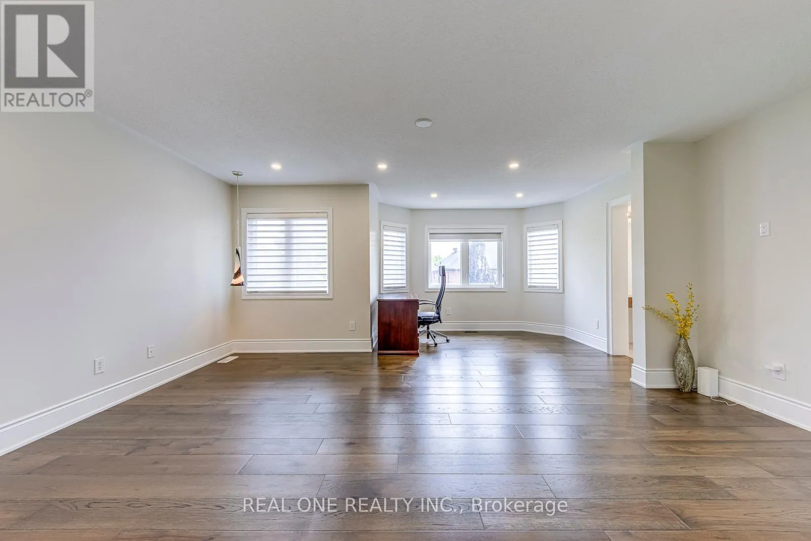 2240 PINE GLEN ROAD