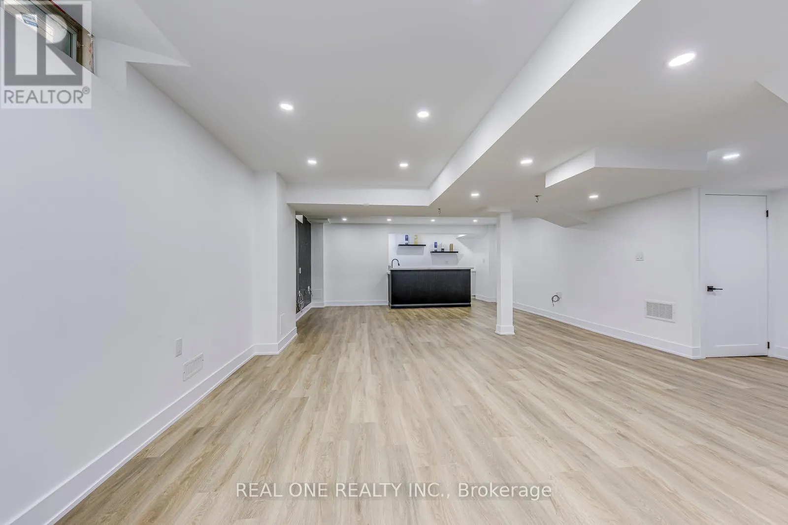 2240 PINE GLEN ROAD