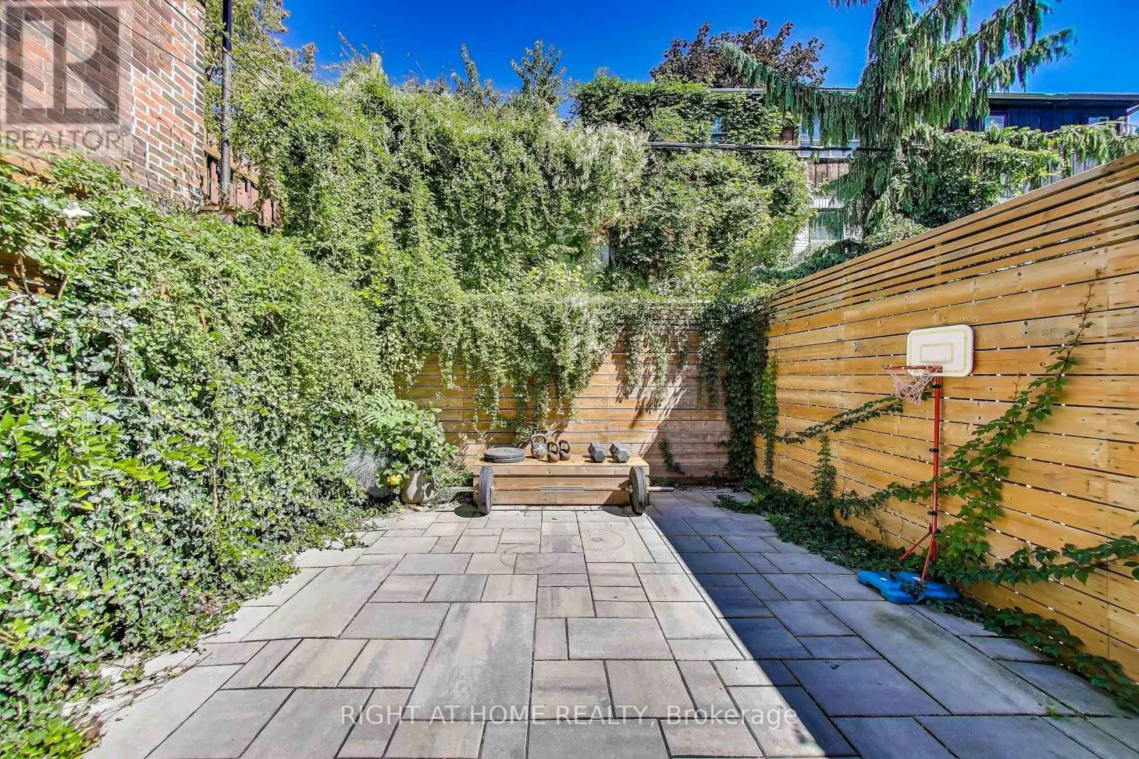 57 GWYNNE AVENUE