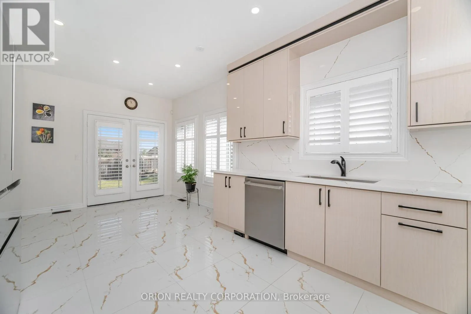 802 MILTONBROOK CRESCENT