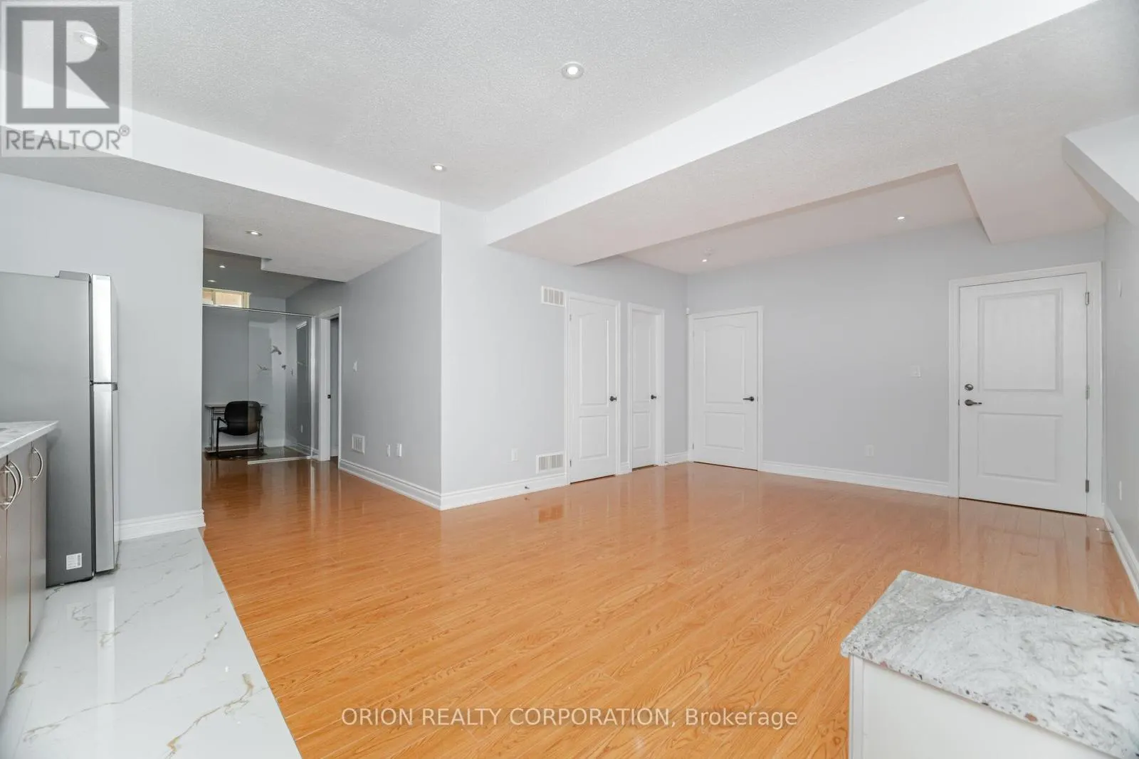 802 MILTONBROOK CRESCENT