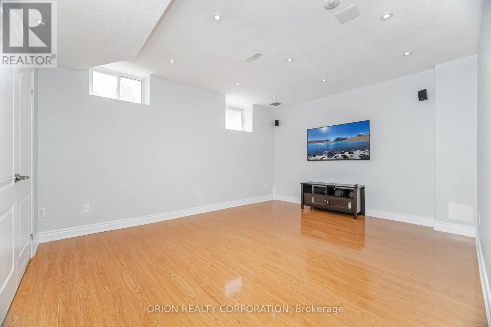 802 MILTONBROOK CRESCENT