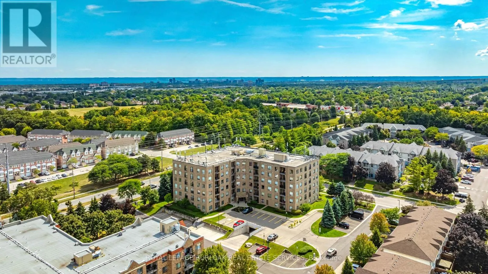 305 - 3497 UPPER MIDDLE ROAD