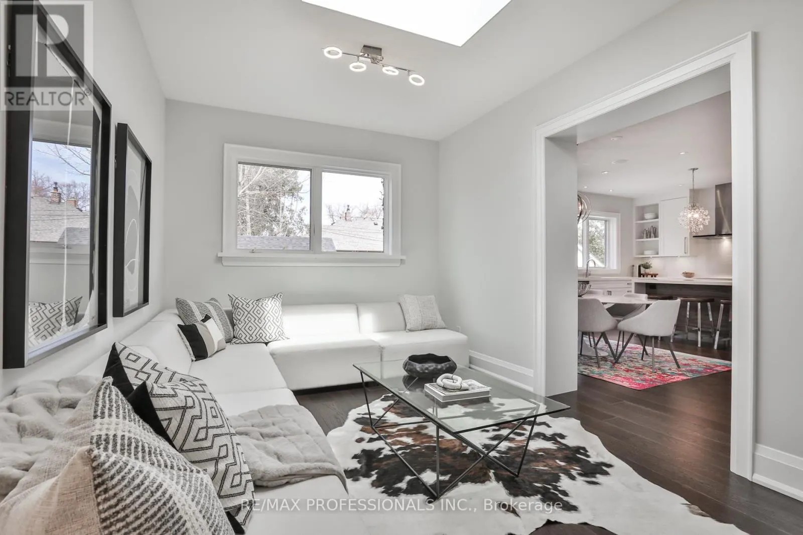 6 MEADOWCREST ROAD