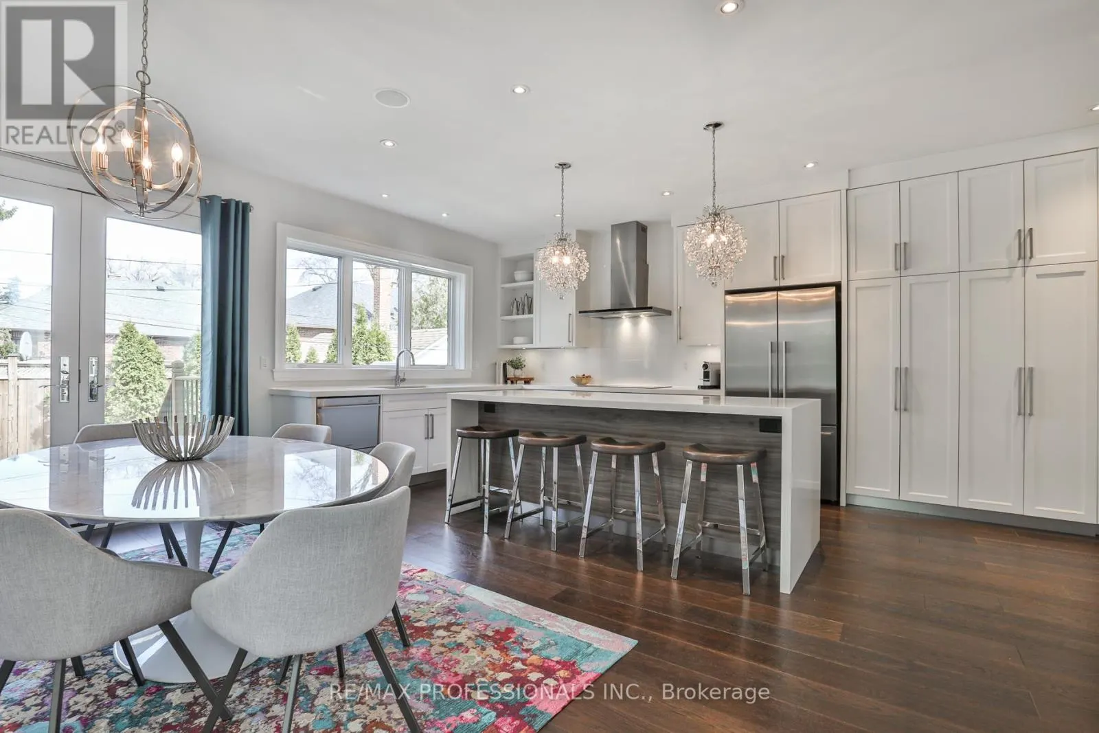 6 MEADOWCREST ROAD