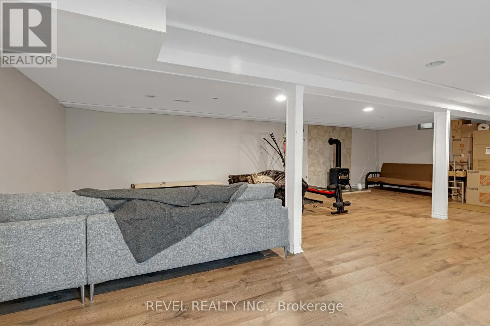 42 DEER VALLEY DRIVE