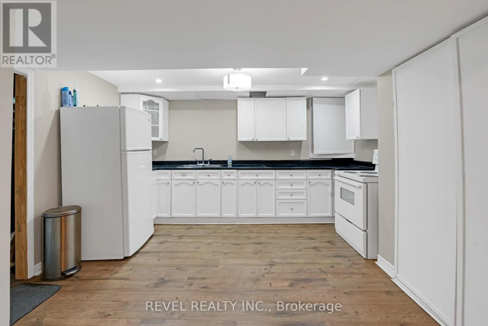 42 DEER VALLEY DRIVE