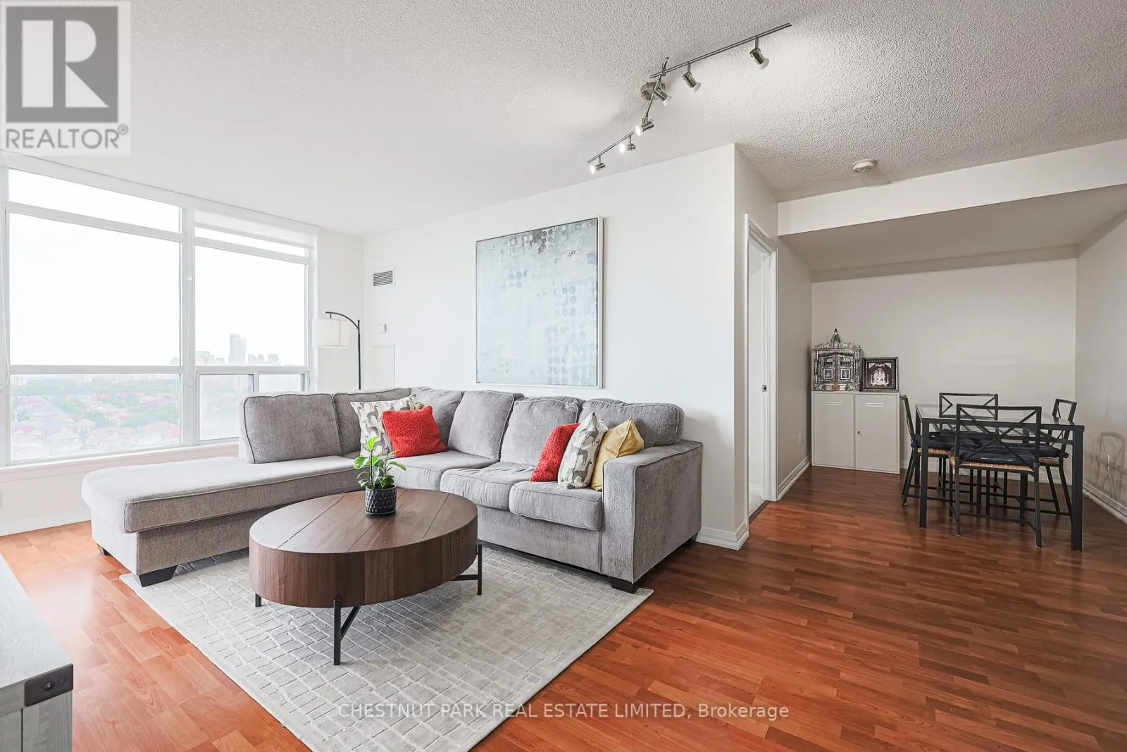 1401 - 220 FORUM DRIVE