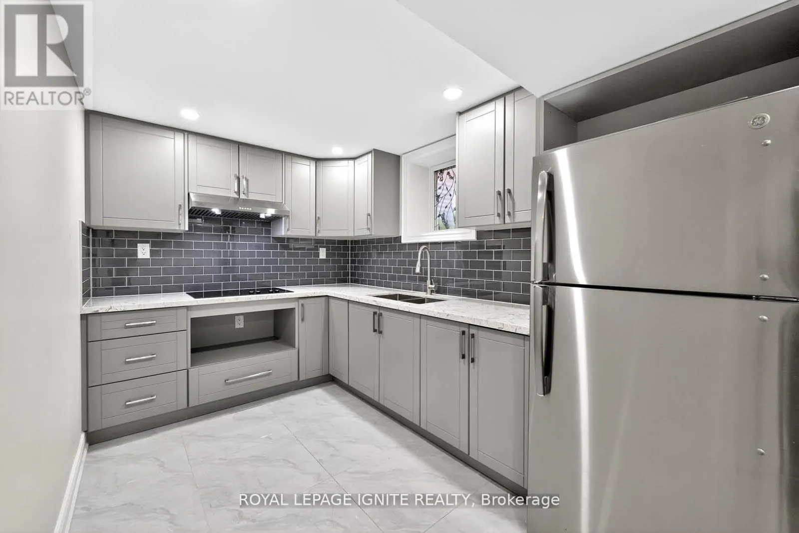 24 MICARTA AVENUE