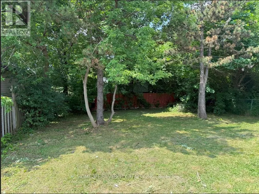 30 WOODWARD AVENUE