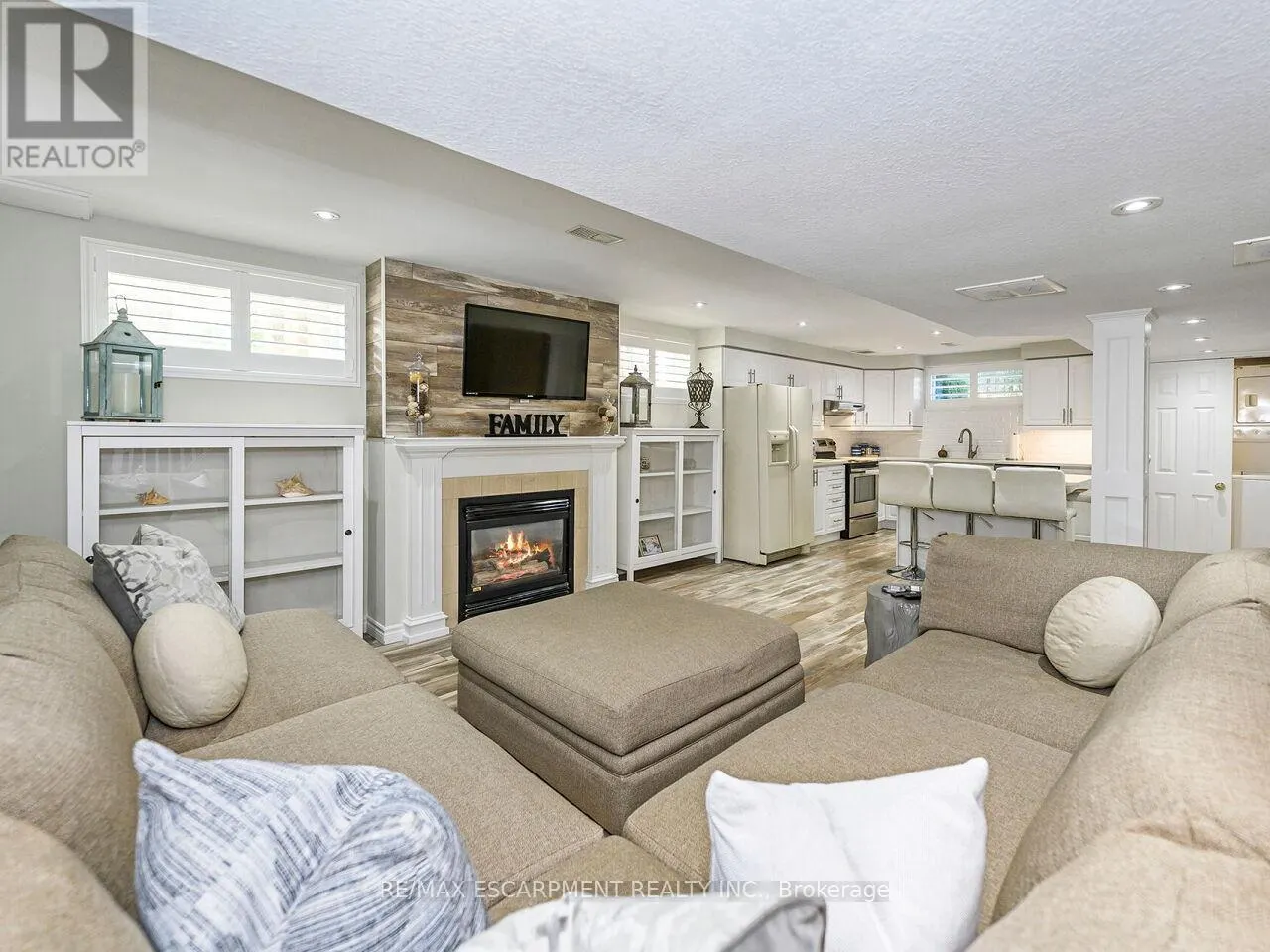 2026 WATERBRIDGE DRIVE