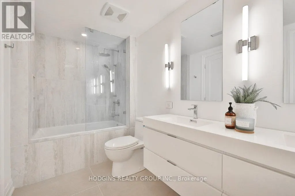 238 MINEOLA ROAD W