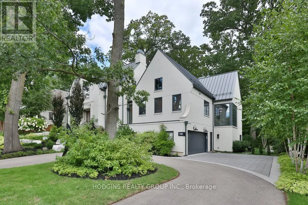 238 MINEOLA ROAD W