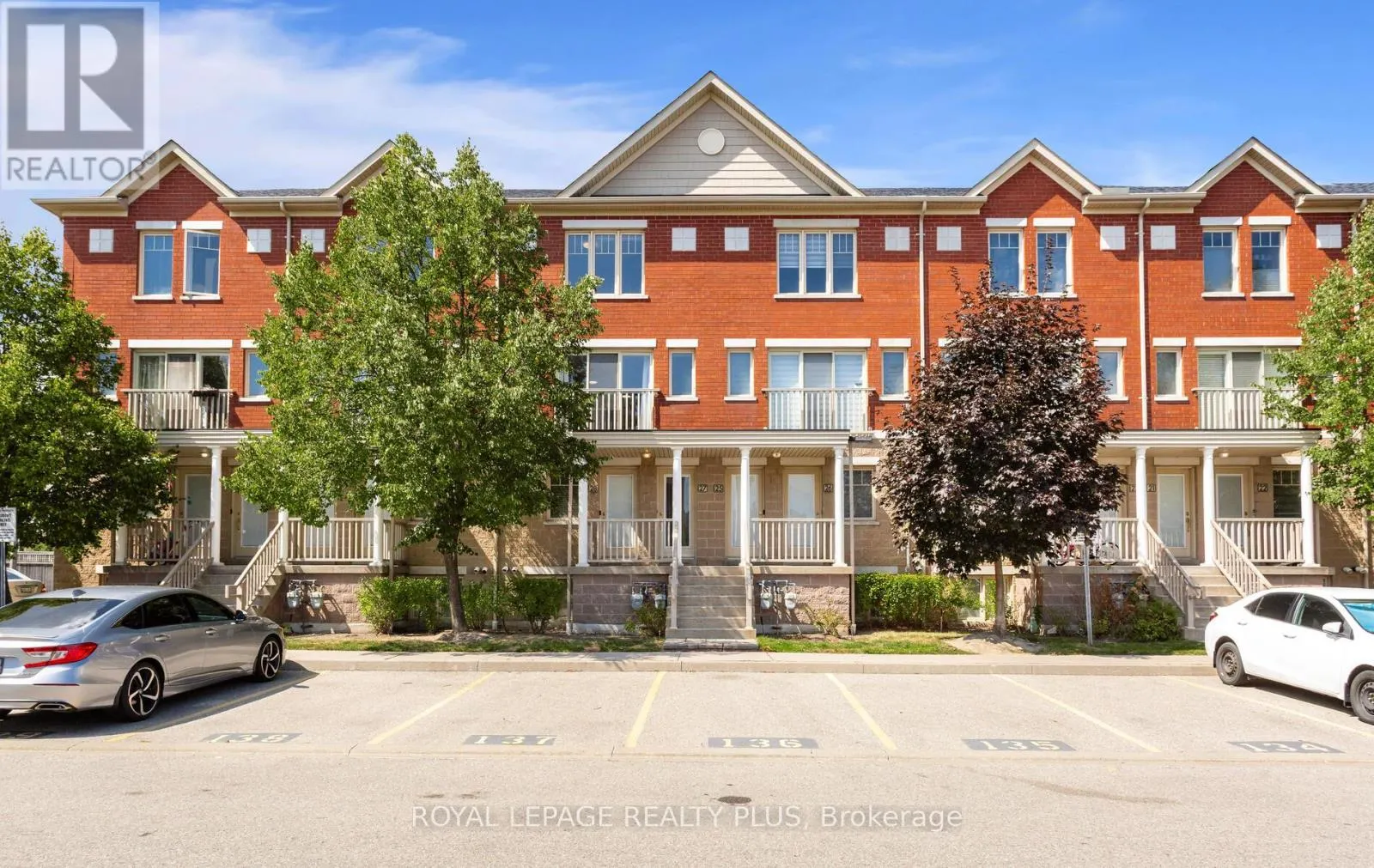 27 - 5050 INTREPID DRIVE