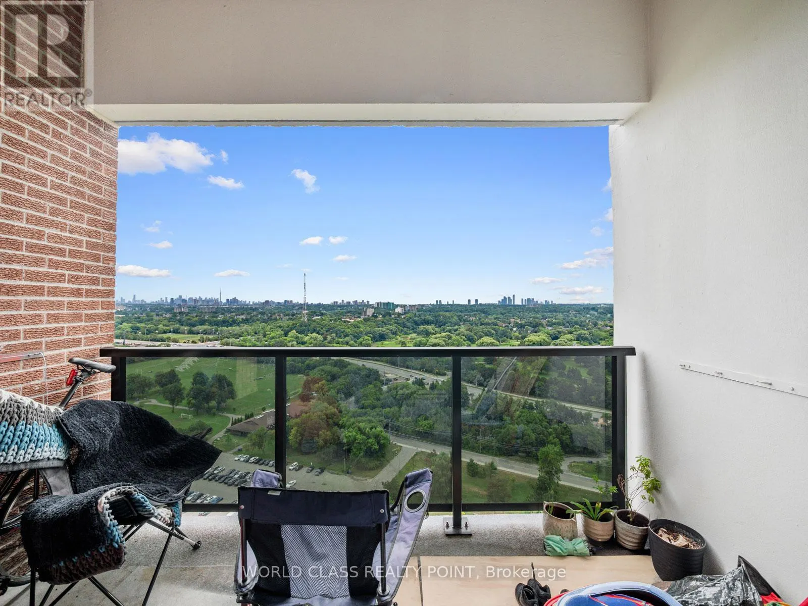 2511 - 85 EMMETT AVENUE