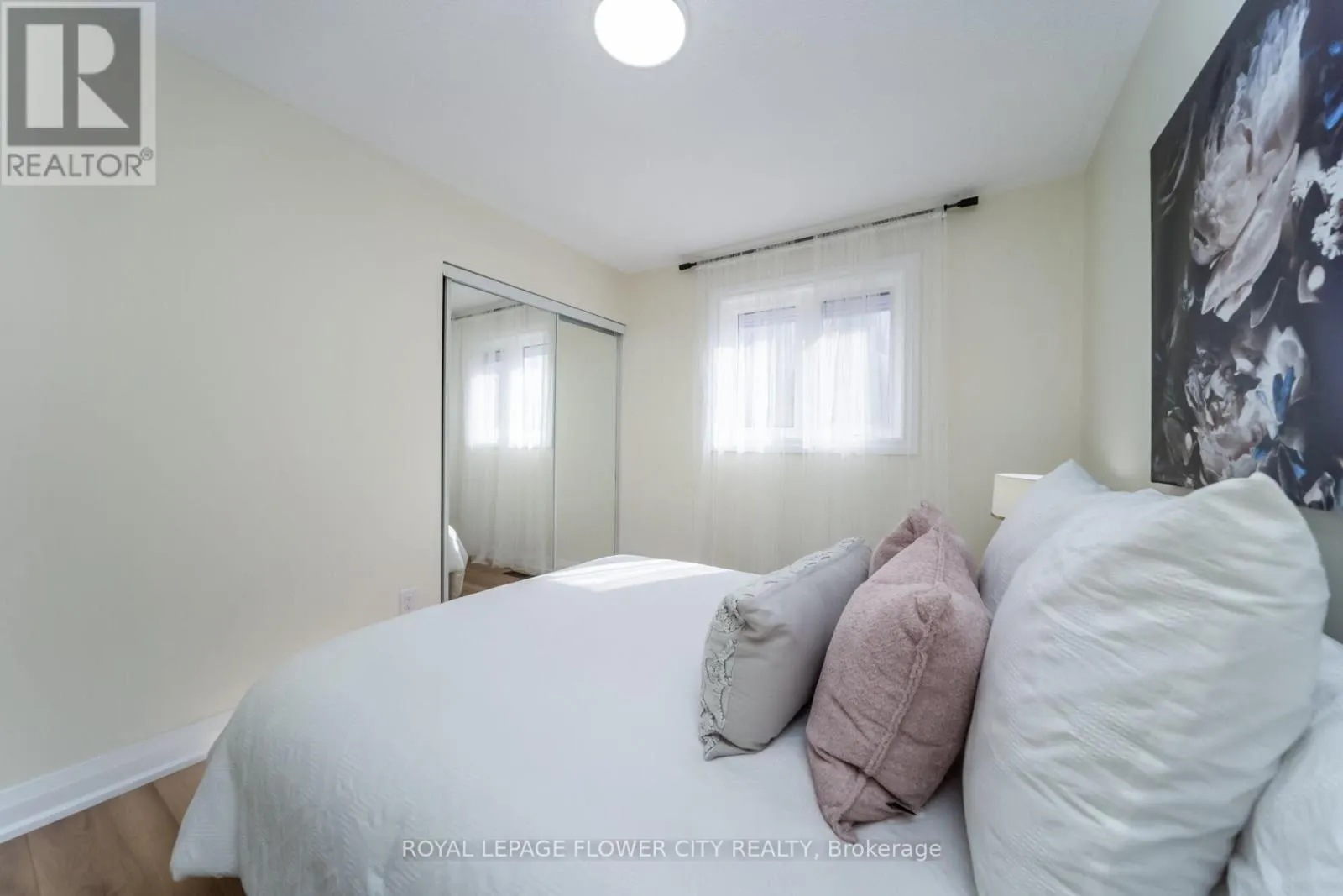 4 NATALIE COURT E