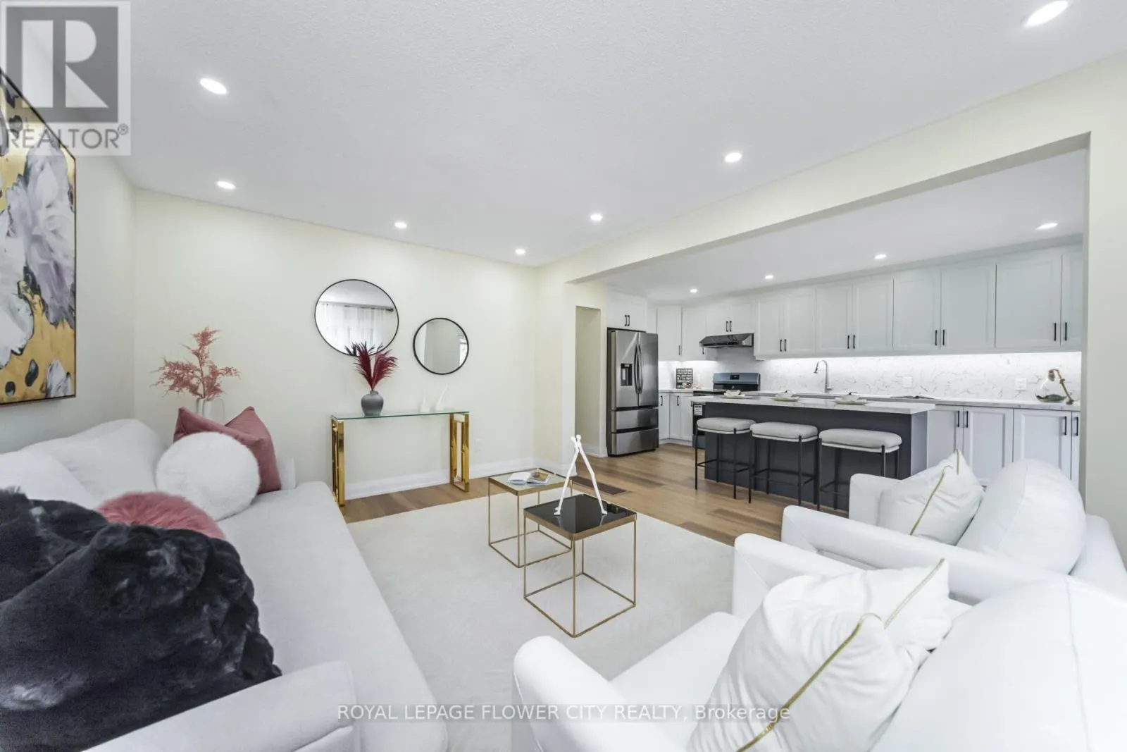 4 NATALIE COURT E