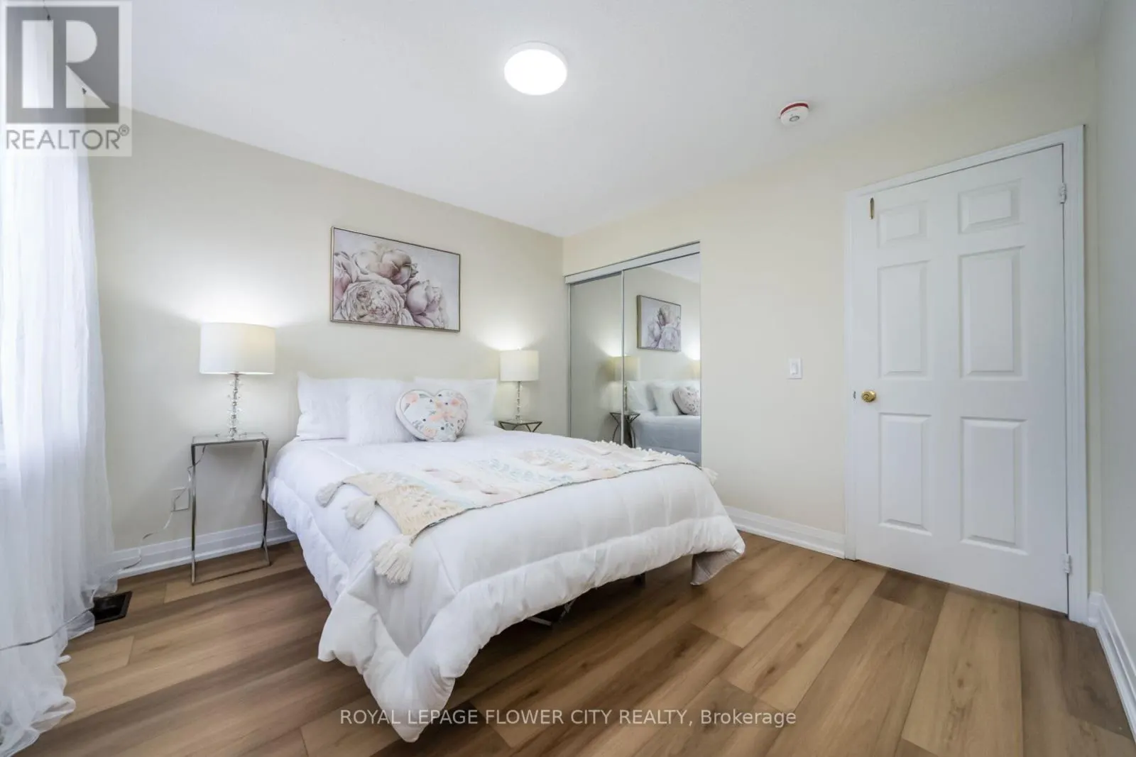 4 NATALIE COURT E