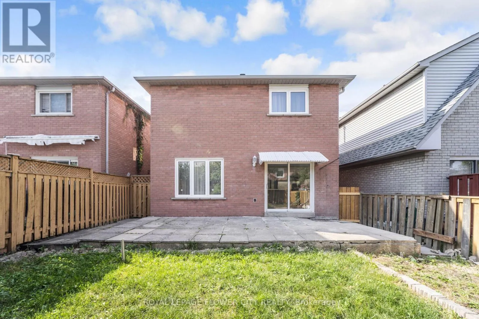 4 NATALIE COURT E