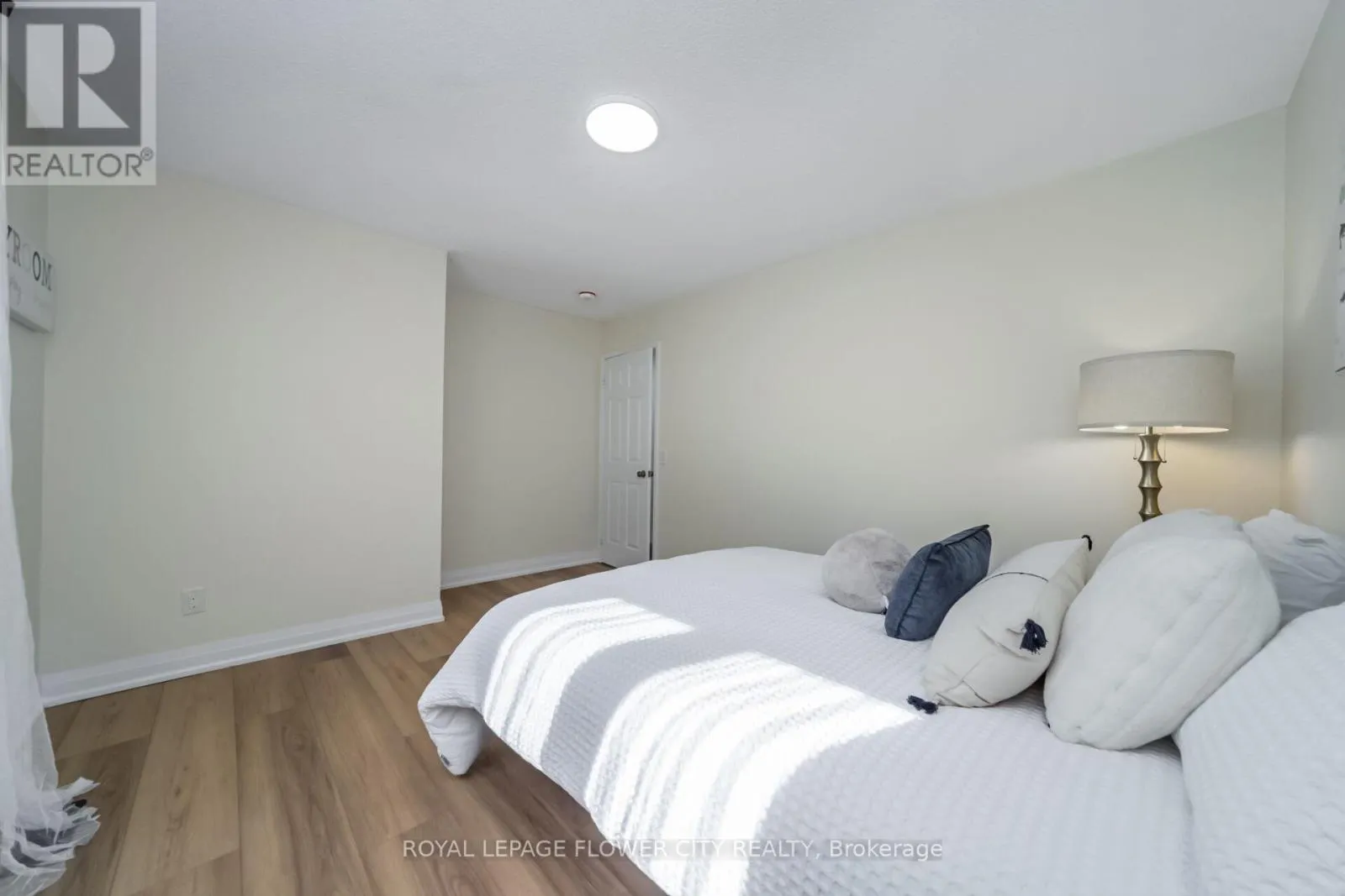 4 NATALIE COURT E