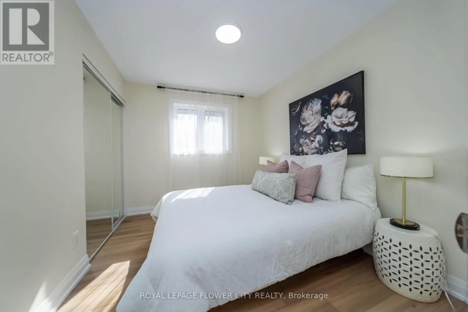 4 NATALIE COURT E