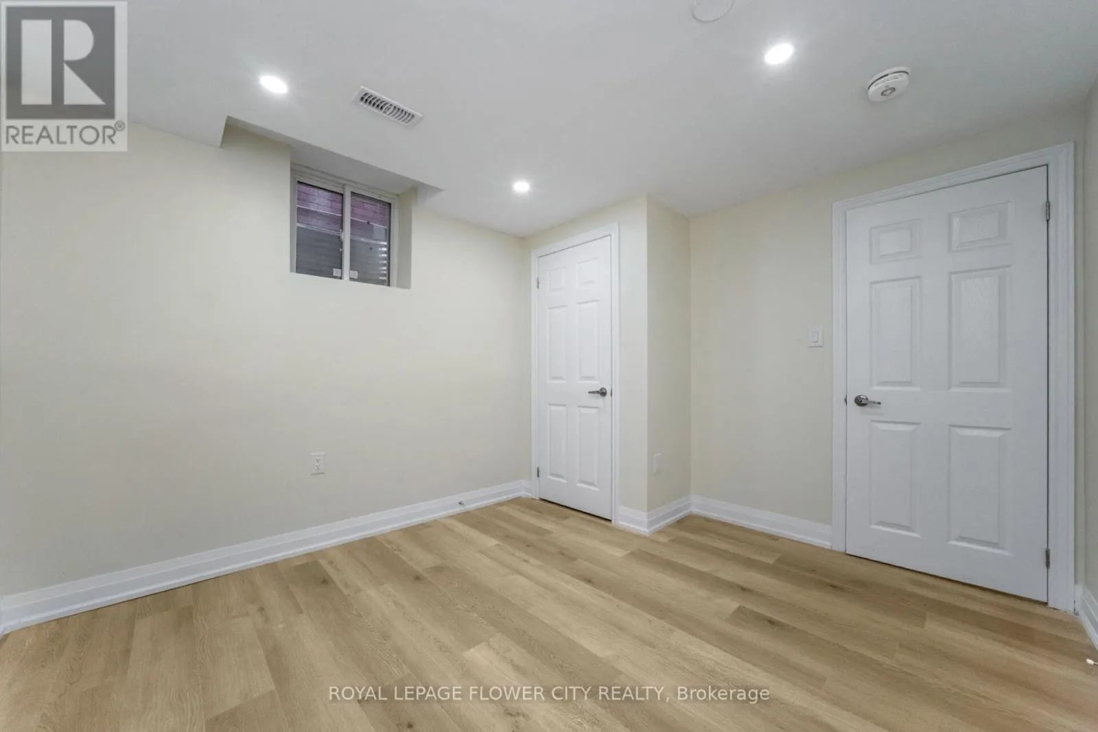 4 NATALIE COURT E