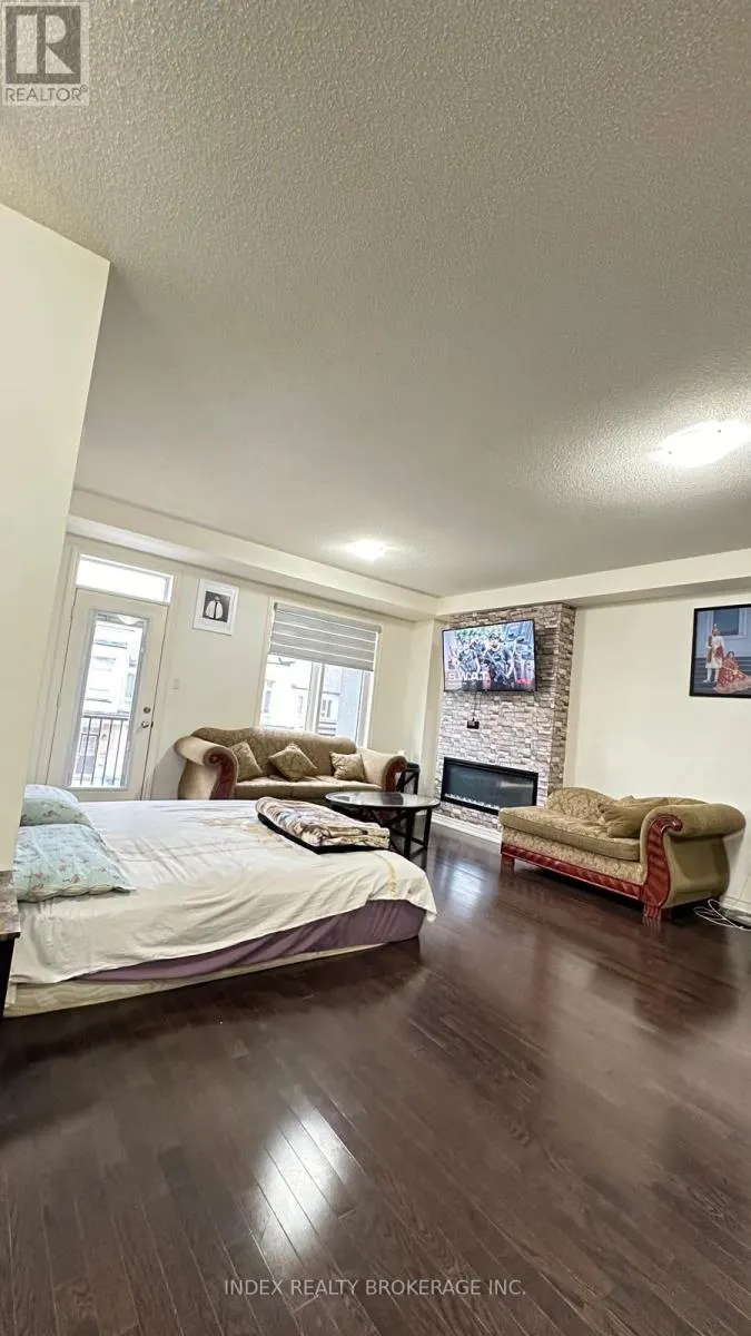 56 DONALD FITCH CRESCENT