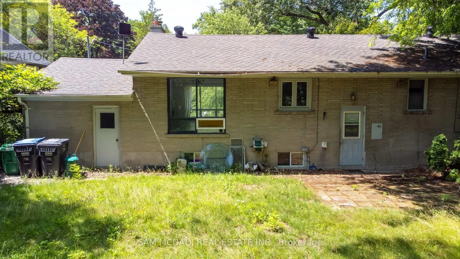 1302 MARTLEY DRIVE