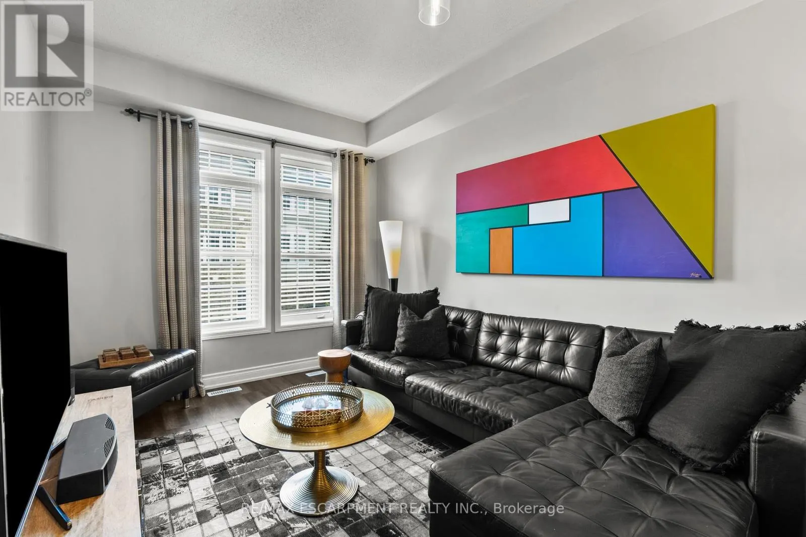 22 - 4823 THOMAS ALTON BOULEVARD