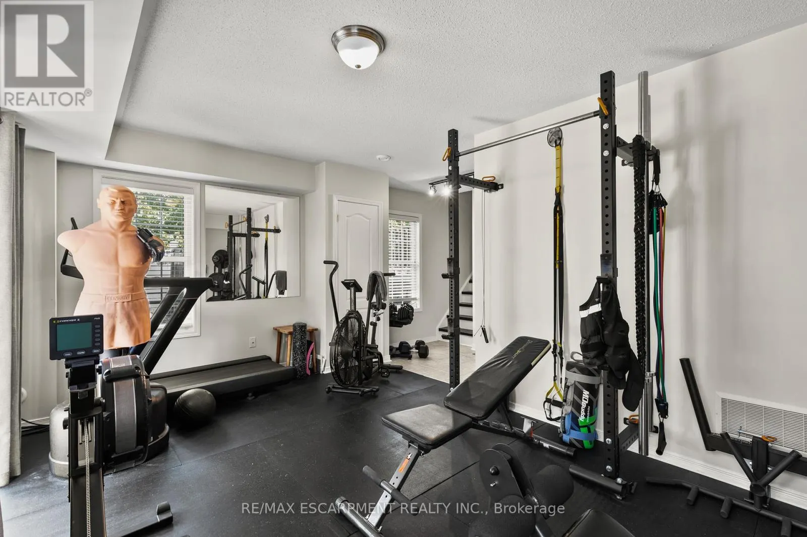 22 - 4823 THOMAS ALTON BOULEVARD
