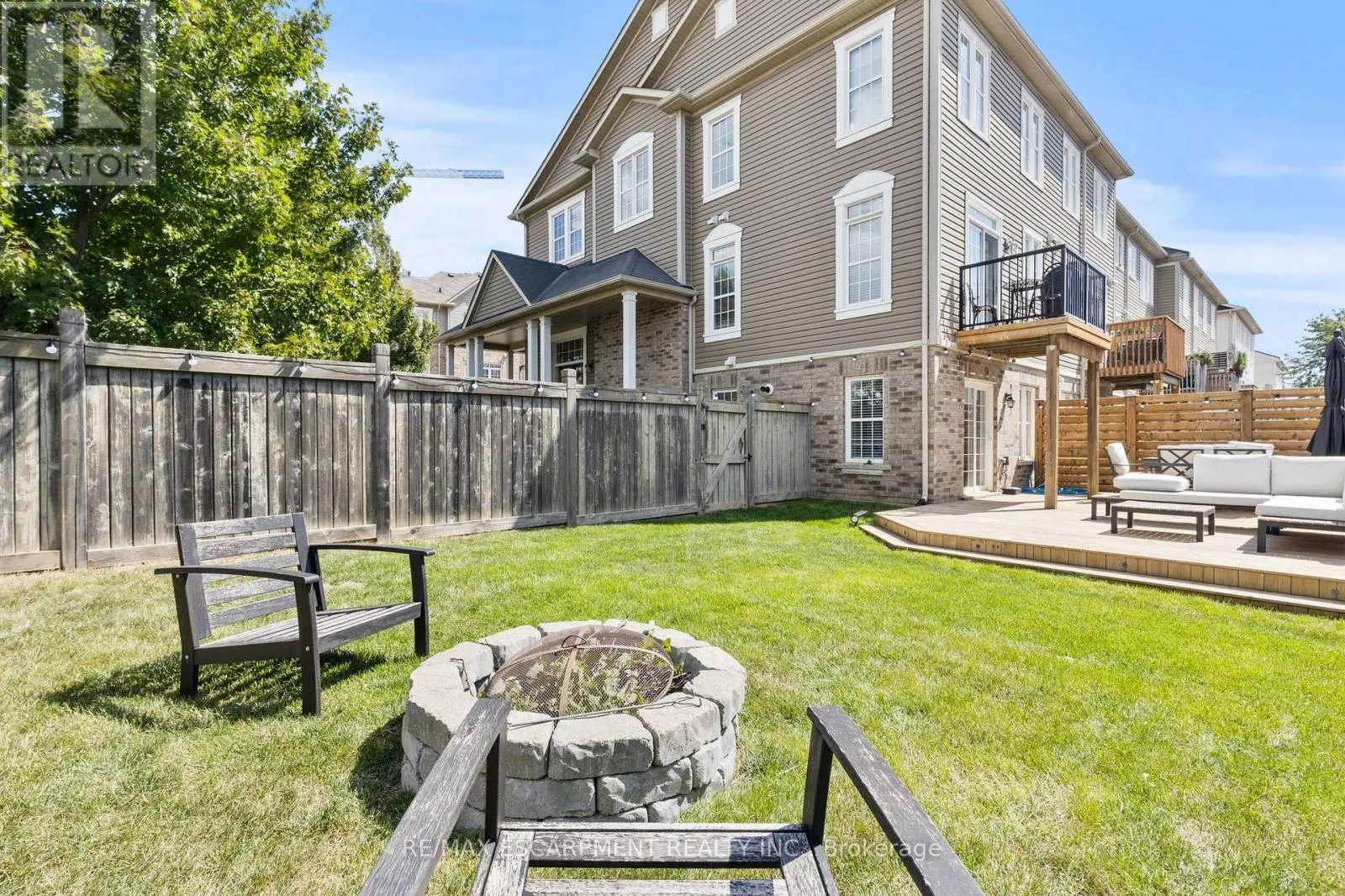 22 - 4823 THOMAS ALTON BOULEVARD