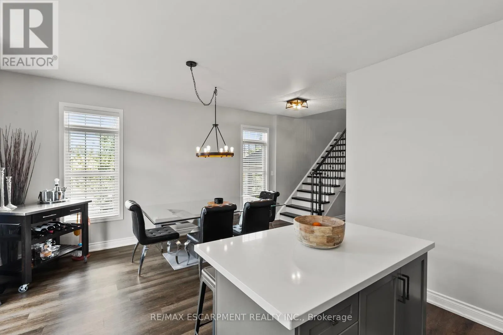 22 - 4823 THOMAS ALTON BOULEVARD